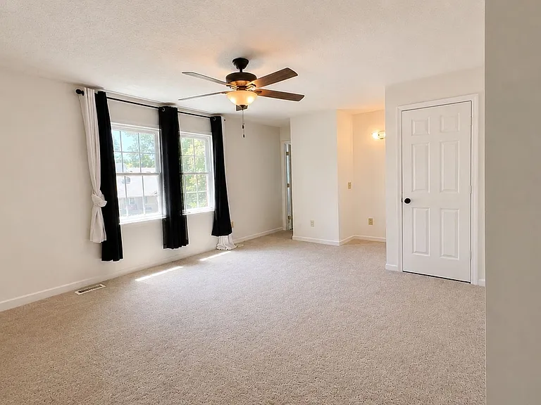 2 Eisele Ct — Photo 15