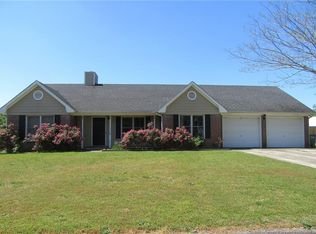 205 Oakbluff Dr, Raeford, NC 28376
