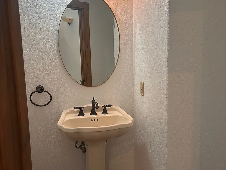 3 Concord Cir #M — Photo 6