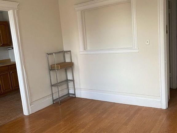 5th image of 30-40 32nd St #16