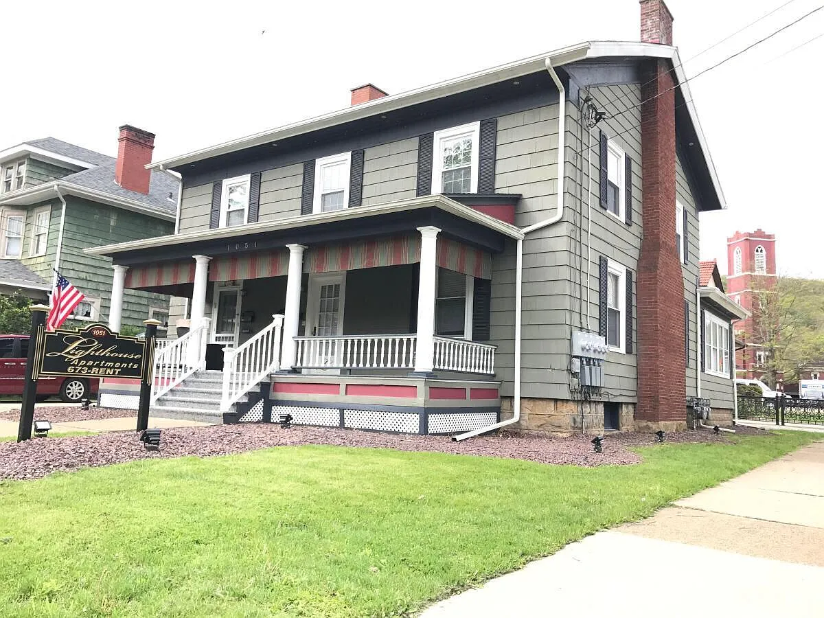 1051 Elk St — Photo 1