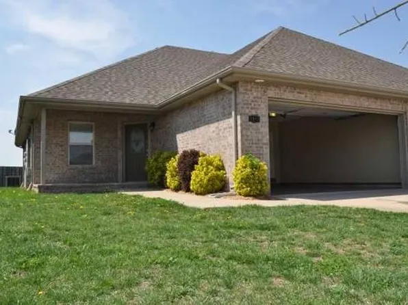 3917 N 16th St, Ozark, MO 65721
