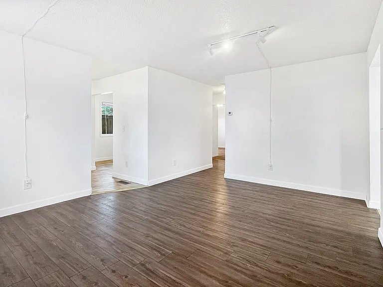 11611 Nix Ct #A — Photo 3
