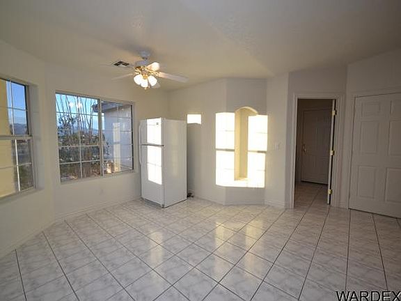 5th image of 2178 E Amber Dr