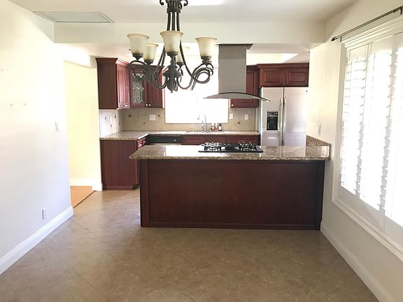 3rd image of 311 N Valencia St