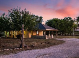 435 Monkey Rd, Elgin, TX 78621