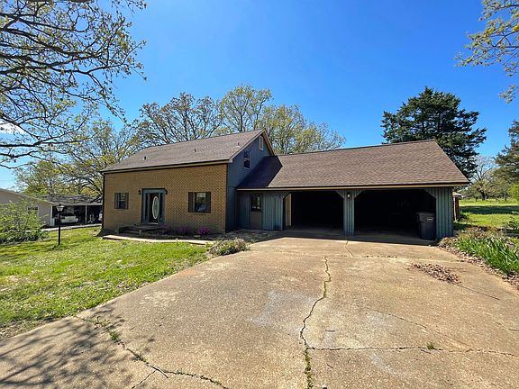 2nd image of 1090 Sherrill Dr
