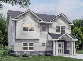 14 Barrister Rd, Levittown, NY 11756