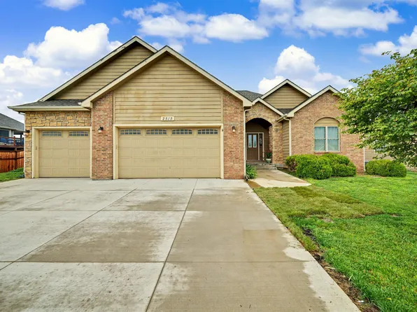 2515 Stonepost Ln, Salina, KS 67401