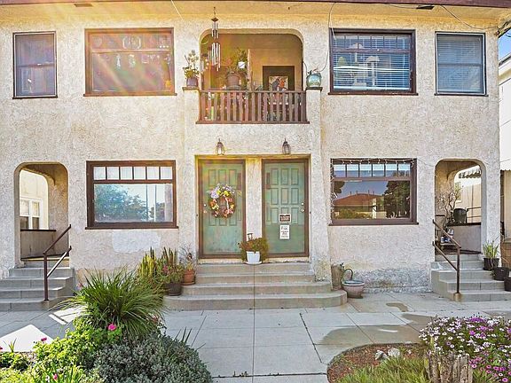 3rd image of 3043 S Pacific Ave