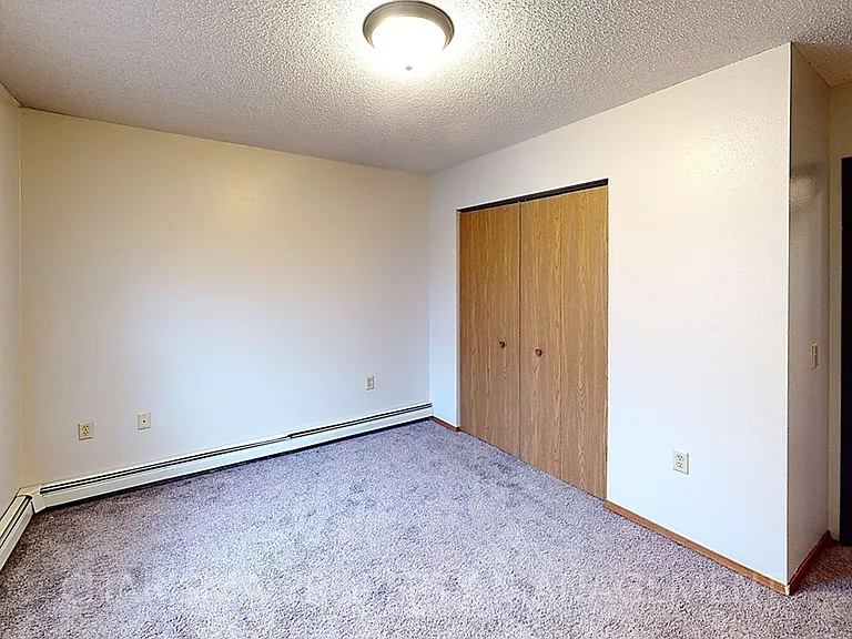 Pheasant View Apartments — Photo 41