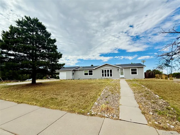309 E Poplar Street, Elizabeth, CO 80107