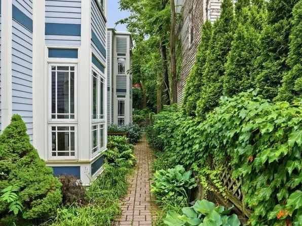 45 Market St #2, Cambridge, MA 02139