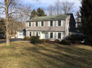 1 Thunderbird Dr, Oakland, NJ 07436
