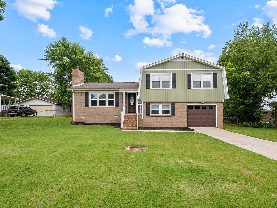 1st image of 103 McFarlen Dr