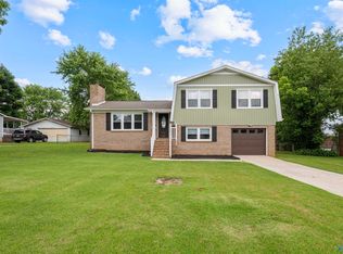 103 McFarlen Dr, Hazel Green, AL 35750