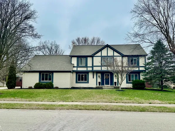 1260 Driftwood Dr, Carmel, IN 46033