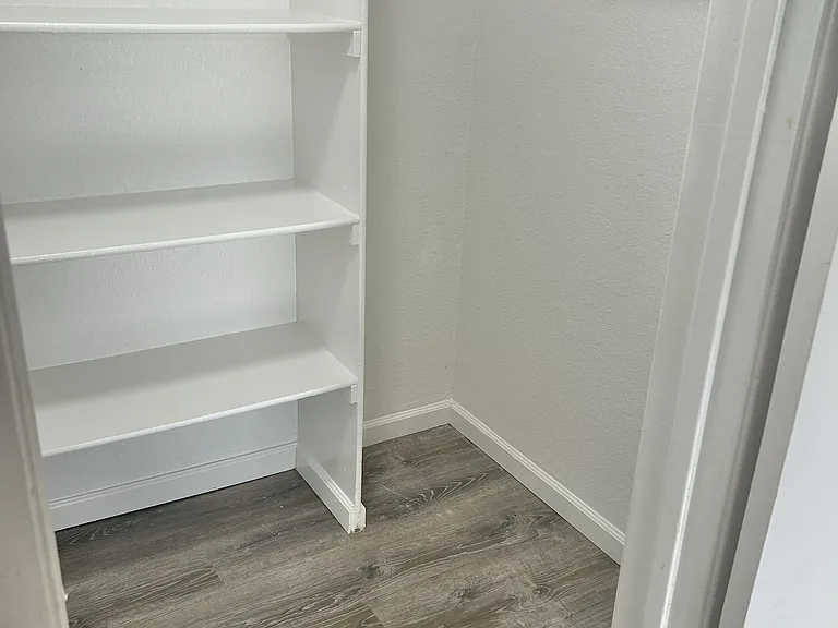 6425 Casada Way #25 — Photo 4