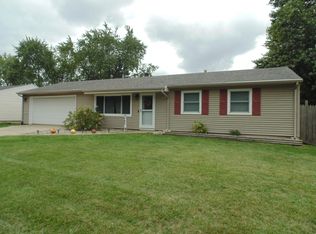 642 Oxbow Rd, Valparaiso, IN 46385