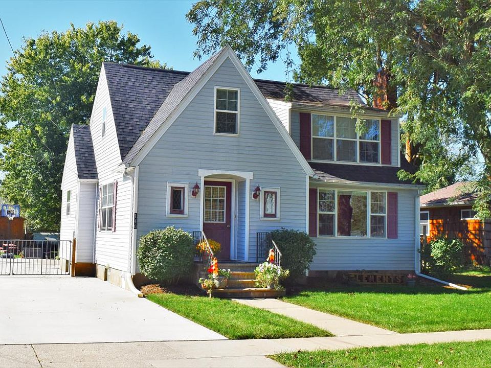 1st image of 140 W Ave S