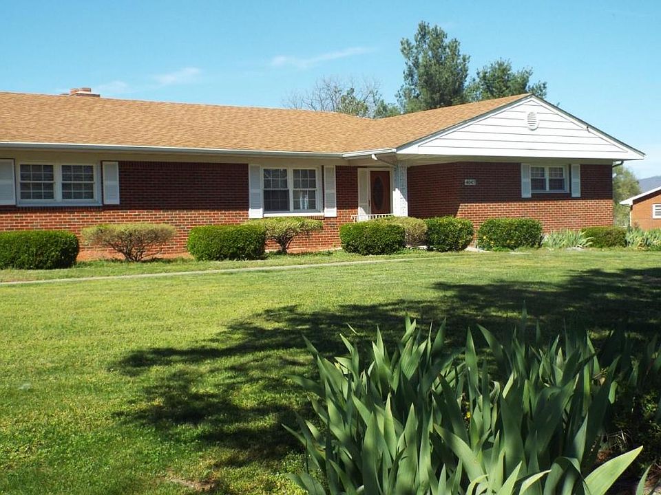 1st image of 4047 Trail Dr