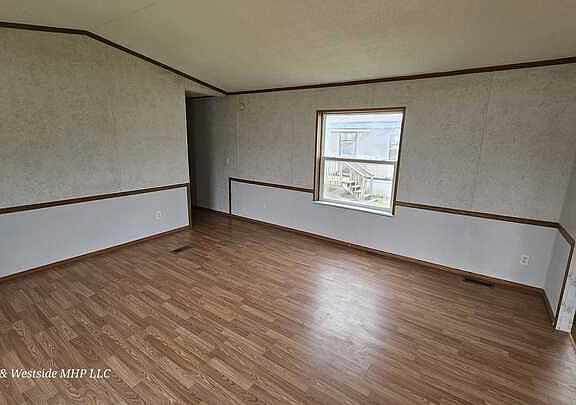 3rd image of 411 Westside Trailer Ct #411