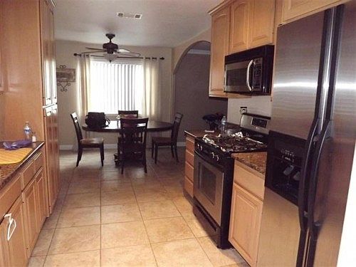 3rd image of 1578 Goodwin Dr