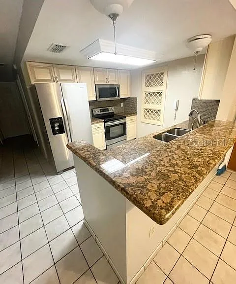 3804 W Hamilton Ave — Photo 17