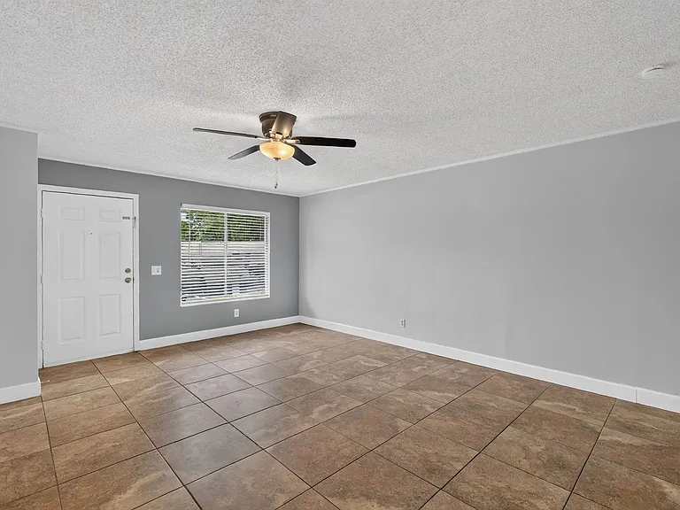 12310 Tavares Ridge Ct — Photo 7