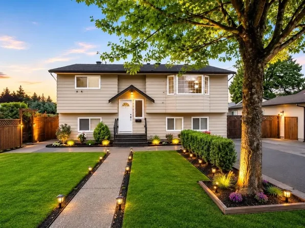 6848 135th St, Surrey, BC V3W 4W6