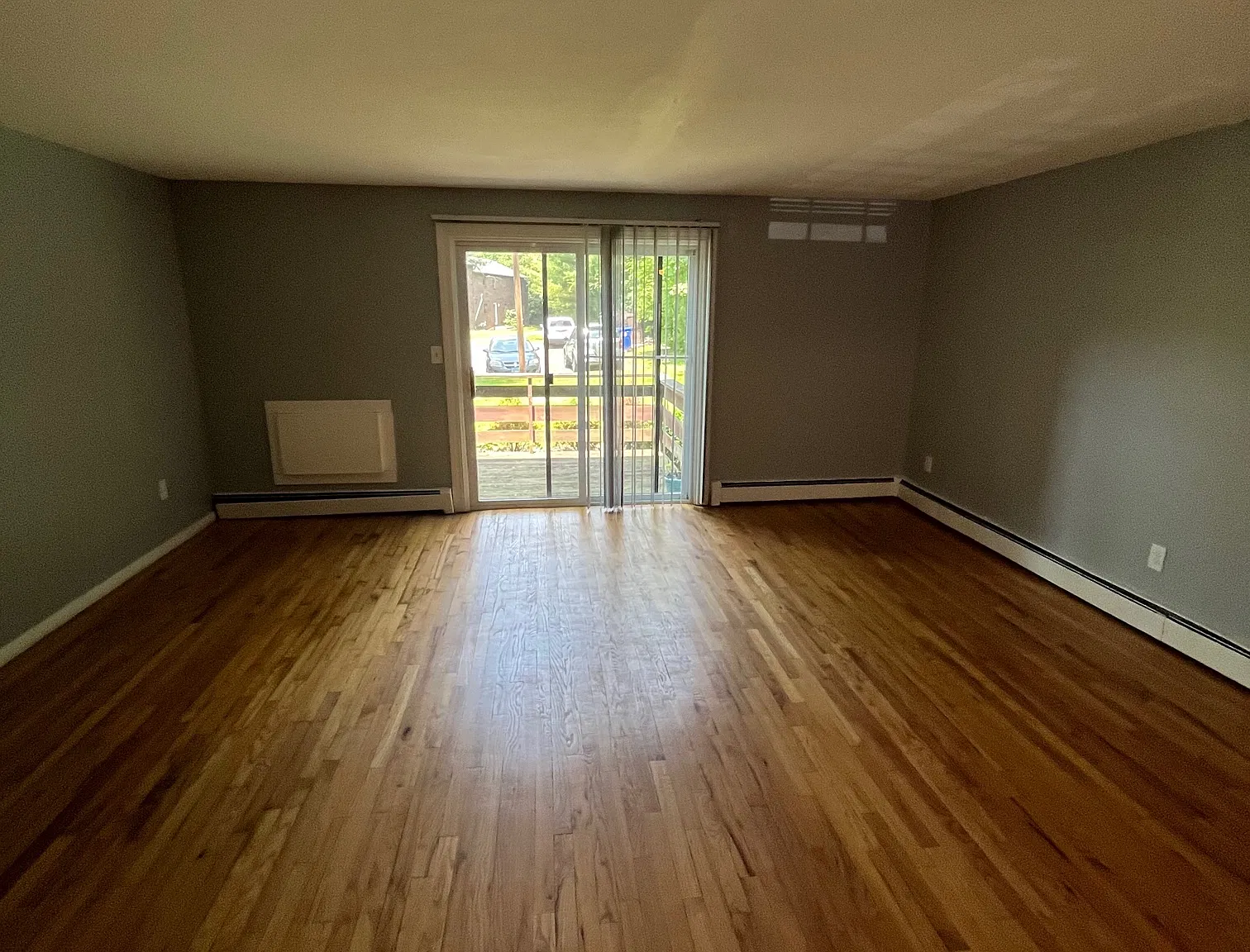 99 Sycamore Ln — Photo 1