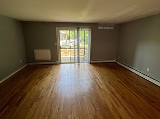 109 Sycamore Ln #B1, Manchester, CT 06040