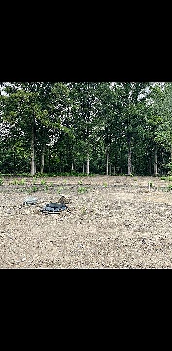 2nd image of 40 Capitol Dr