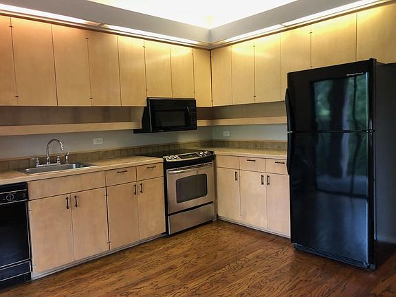 5th image of 5511 N New Braunfels Ave