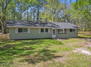3625 Shamrock Ct, Gautier, MS 39553