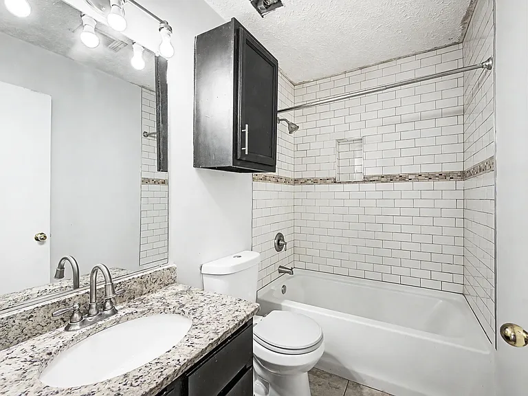 614 Poplar Pl — Photo 14