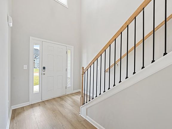 2nd image of 112 Beaver Creek Way