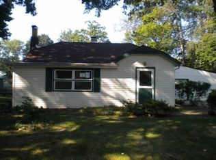 198 Paxton Rd, Eastlake, OH 44095
