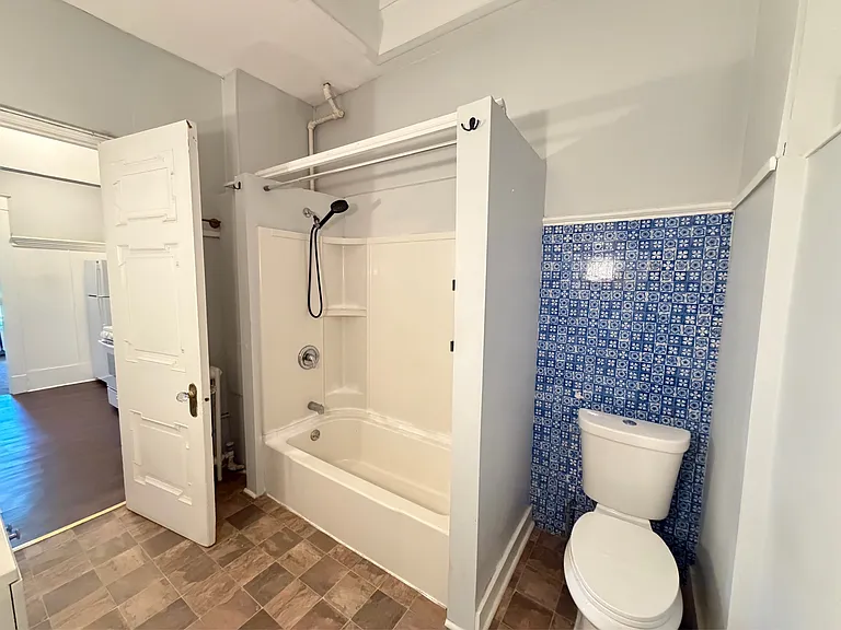 479 Delaware Ave — Photo 15
