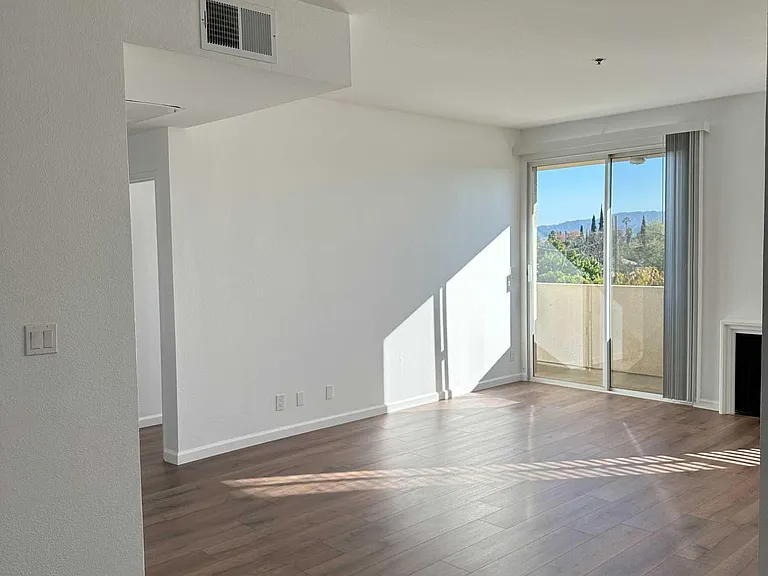 19350 Sherman Way #208 — Photo 4