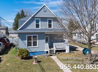 407 S Shawano St, New London, WI 54961