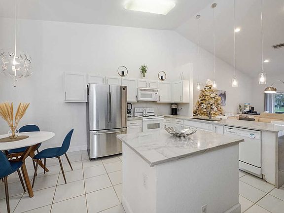 5th image of 5108 N La Sedona Cir