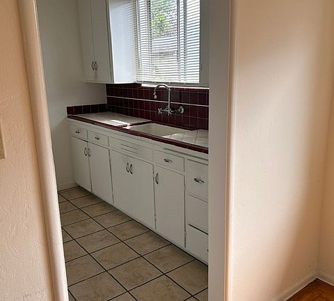 4th image of 6118 San Jose Ave