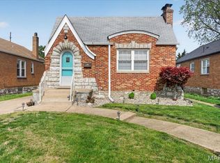 705 Bellavilla Dr, Saint Louis, MO 63125