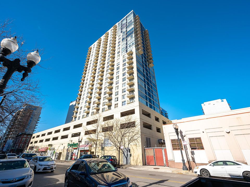 1st image of 1212 N Lasalle St #2203
