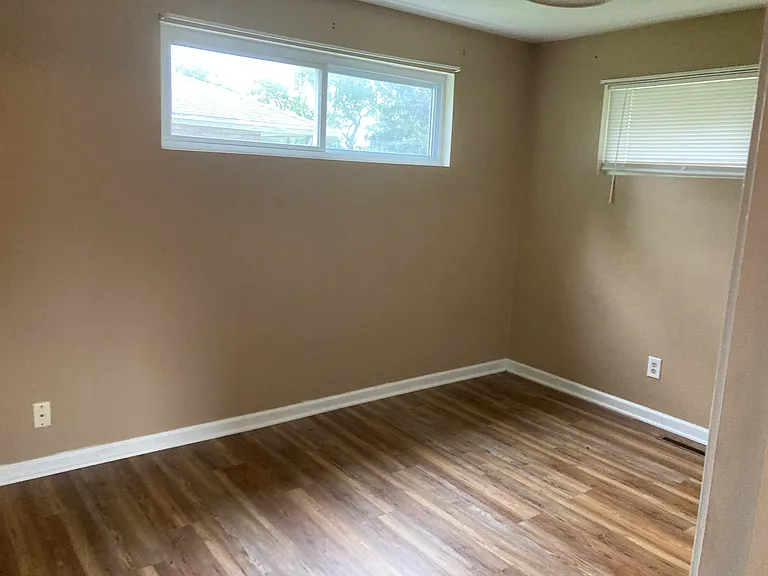 4405 Lambeth Dr — Photo 7