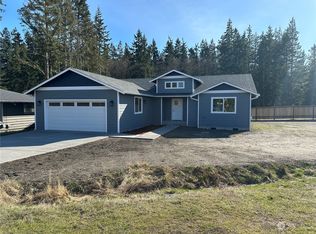 2023 Banjo Dr, Coupeville, WA 98239