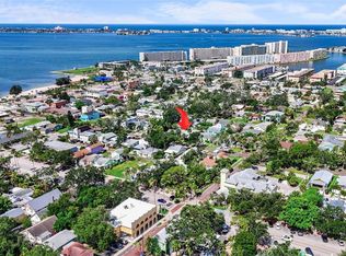 3025 56th St S #B, Saint Petersburg, FL 33707