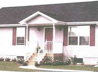 115 Elizabeth Dr, Bunker Hill, WV 25413