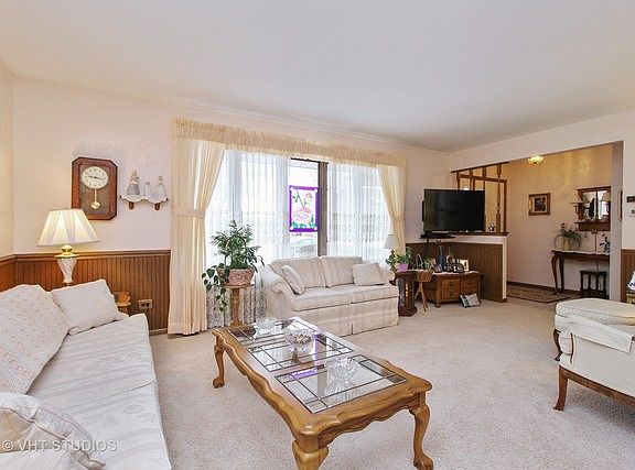 3rd image of 8303 Ashley Ln